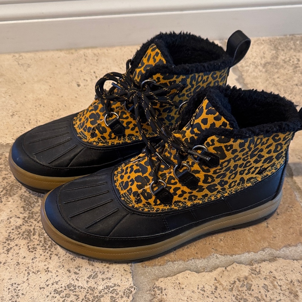 Nike ACG Leopard Print Winter Boots Black and Tan